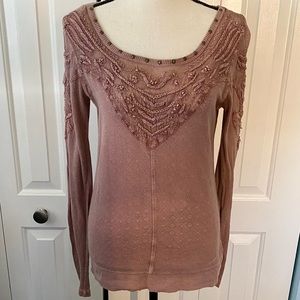DESIGNED BY FREE PEOPLE!!! Fabulous Condition. Long sleeve Top